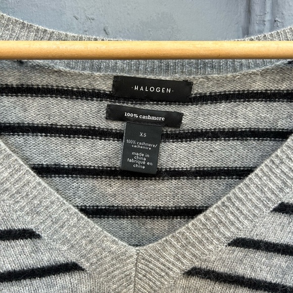 Halogen grey striped 100% cashmere sweater, size Xs - Picture 9 of 9
